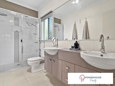 5 Murrinda Gardens, Trinity Park