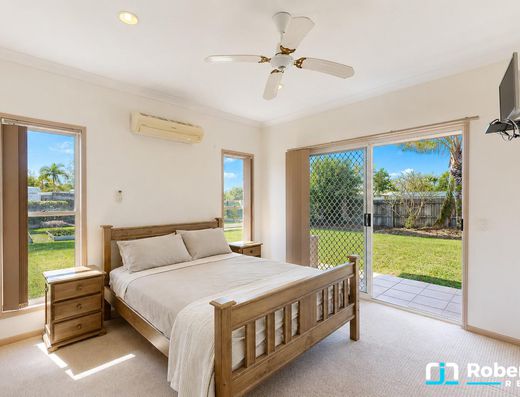 A Rare Opportunity on a North-Facing 880m² Block image 13