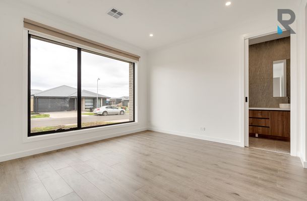 6 Buster Street, Sunbury