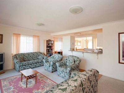 10 Mitchell Parade, Mollymook