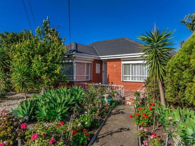 2 Chestnut Drive, St Albans