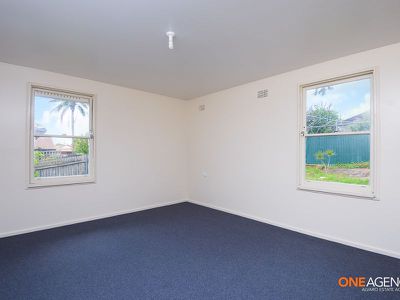 10 Oldfield  Place, Menai