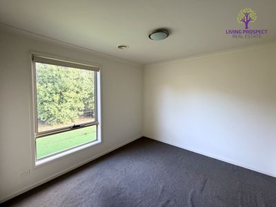 11 Aruba Avenue, Point Cook