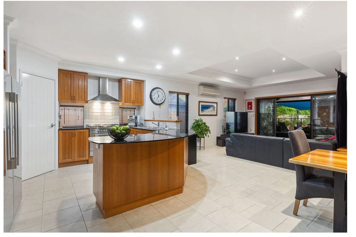 45A Davy Street, Alfred Cove