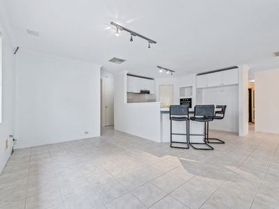 68 Pennlake Drive, Spearwood