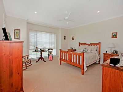 11 Seascape Close, Narrawallee