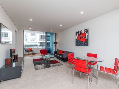 411  /  2 Moreau Parade, East Perth