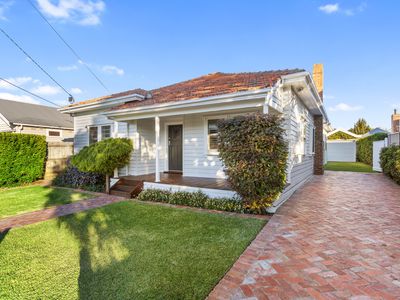 9 Farm Street, Newport