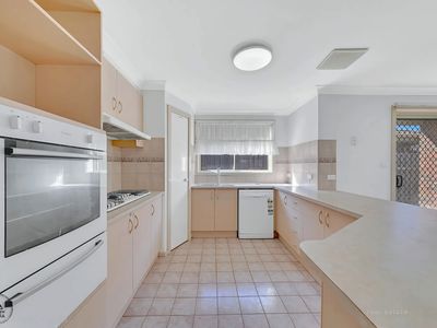 2 Majella Court, Hoppers Crossing