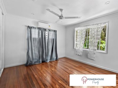 6 Feldt Street, Flying Fish Point