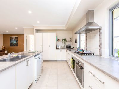 5 Tobar Road, Dalyellup