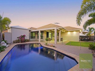 2 Heliconia Court, Mount Louisa
