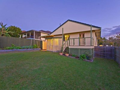 33 Glading St, Manly West