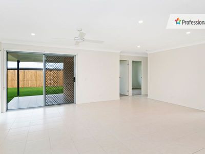 4 Bayside Avenue, Jacobs Well