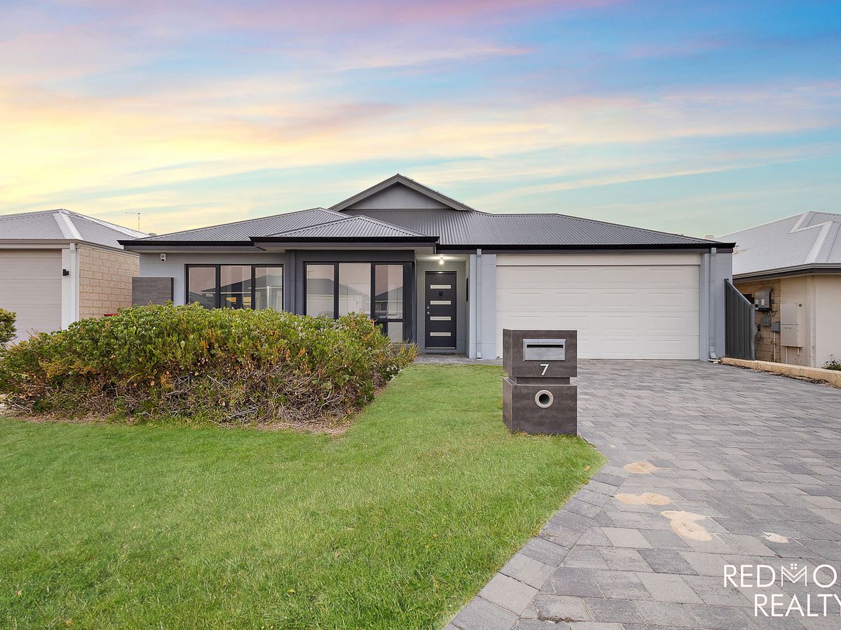 7 Splendor Avenue, Eglinton Redmond Realty