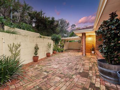 4 Savage Road, Kelmscott