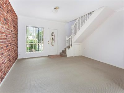 2 / 8 Hunter St, Balgownie