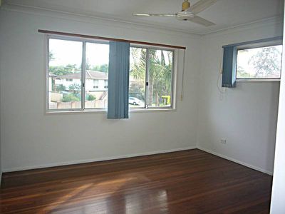 84 Woodlands Drive, Rochedale South