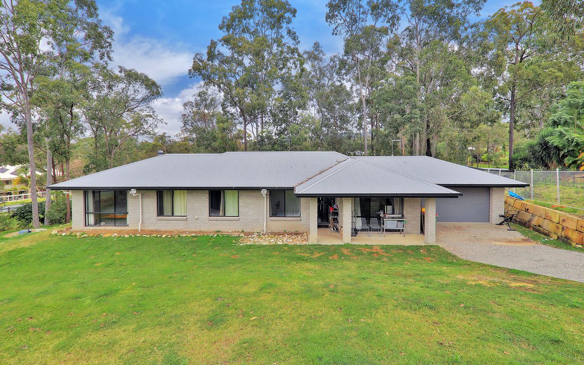 2 Parrot Street, Greenbank Realty Max
