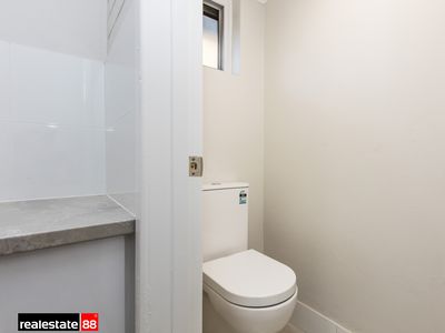 39 Jennings Way, Lockridge