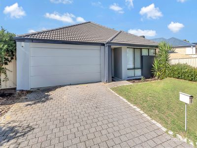 8 Gilba Place, Maida Vale