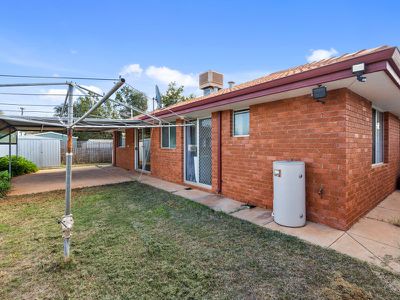 4B O'Connor Way, West Lamington