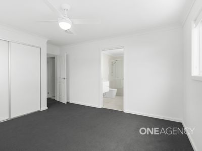 2 / 28 Coomea Street, Bomaderry