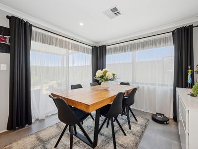 26 Gossan Chase, Piara Waters