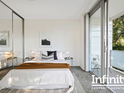 27 / 13 Grandstand Parade, Zetland