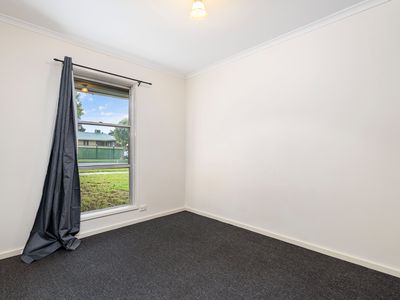 76 TRUDEWIND ROAD, Wodonga