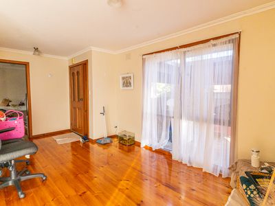 4 Moolong Court, Werribee
