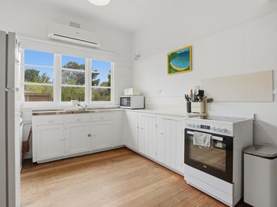 1 Lagoon Beach Road, Low Head