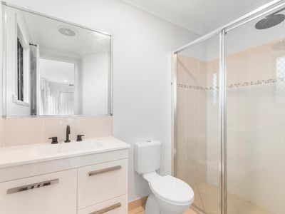 27 Sanderling Circuit, Kelso