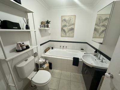 2 / 9 Halladale Avenue, Wyndham Vale