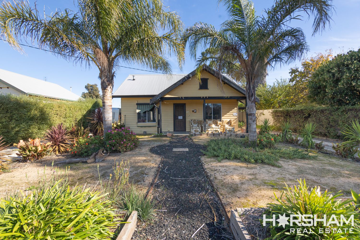 27 Frederick Street, Horsham