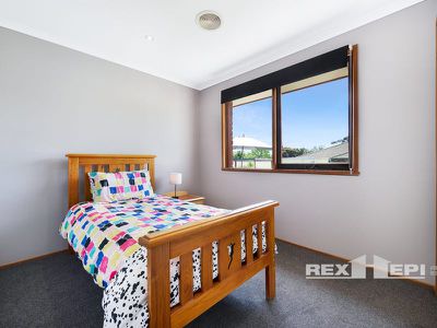 11 Mollisons Hill, Hampton Park