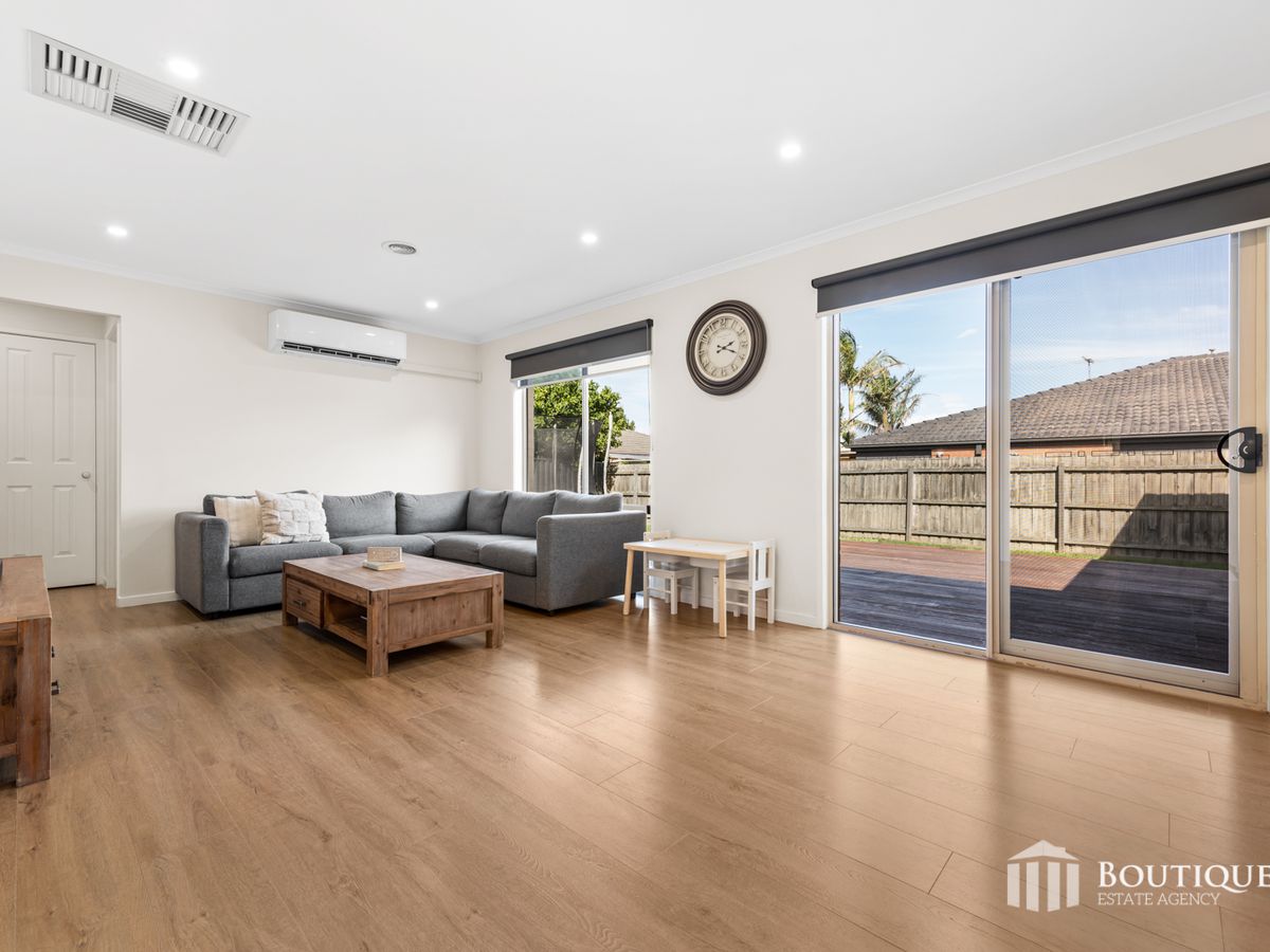 63 Langbourne Drive, Narre Warren South