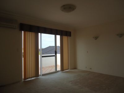 21 Longstaff Gardens, Dianella