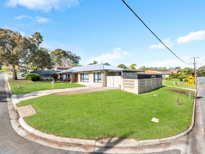 2 Perkins Road, Morphett Vale