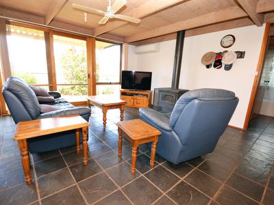 19 Hores Lane , Tawonga