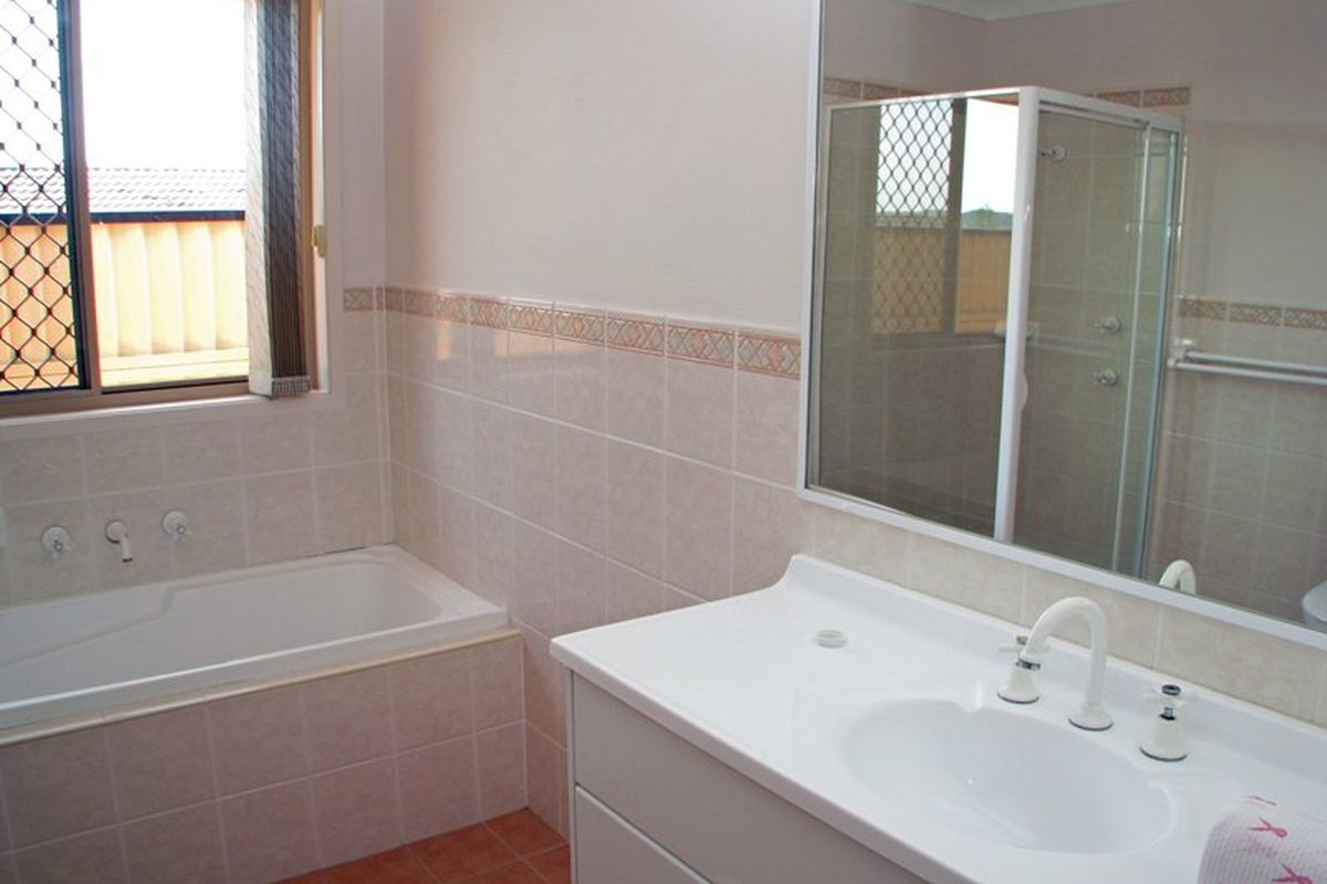 2 Abbey Close, Watanobbi