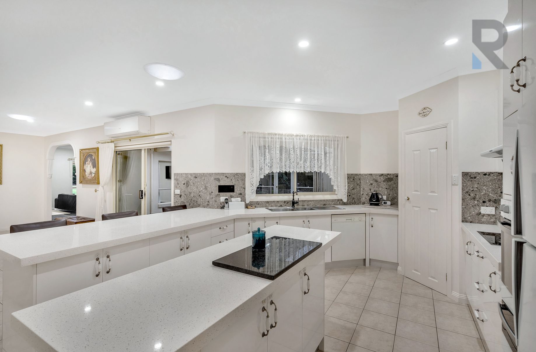 4 Peregrine Road, Oaklands Junction Real Estate City