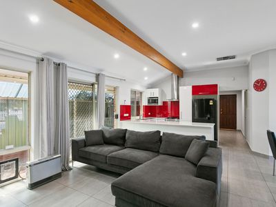15 Kalkite Close, Ballajura