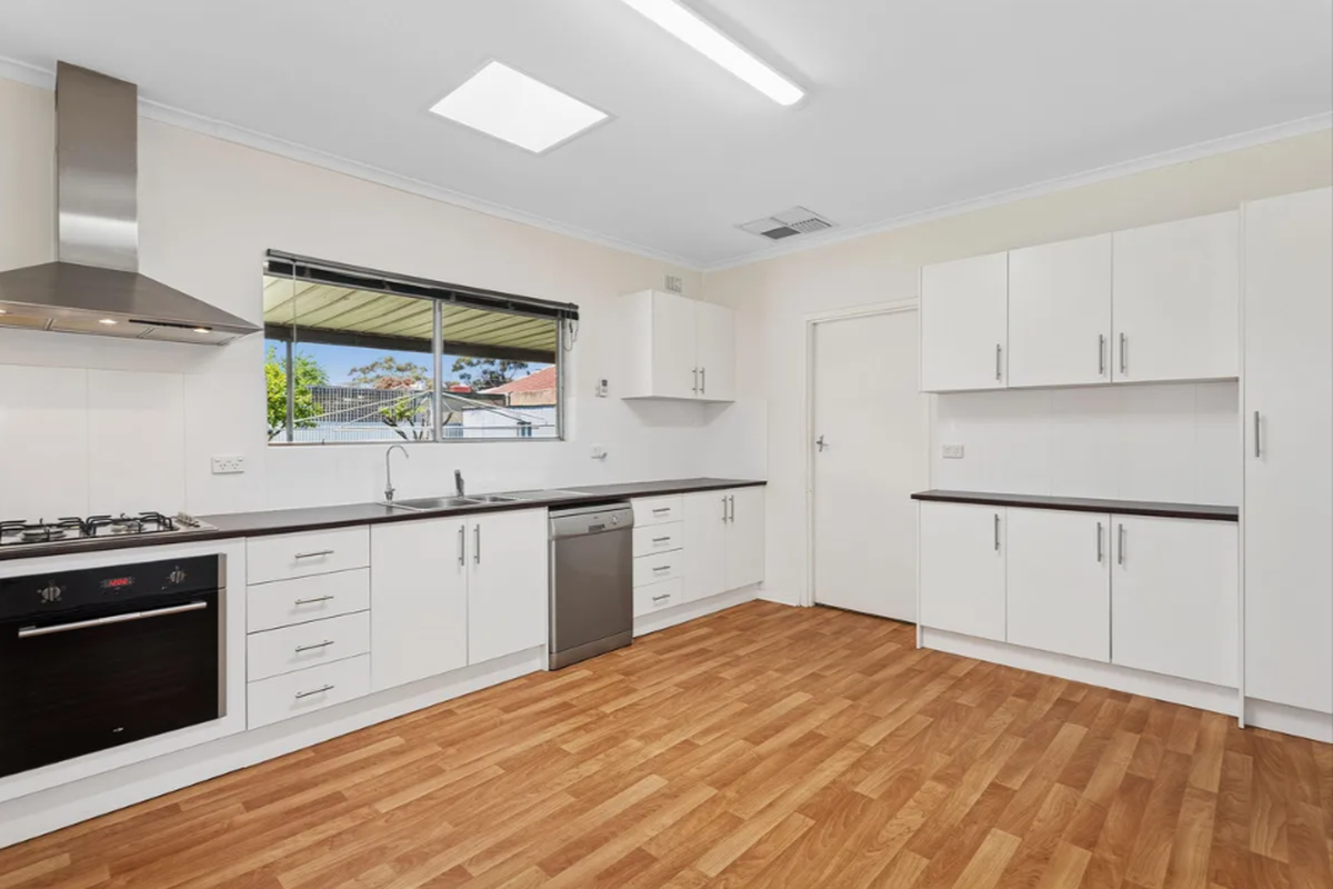 4 Spenfeld Court, Valley View