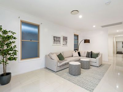8 Malcolm Street, Enoggera