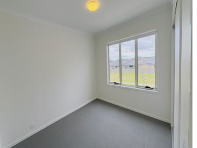 46 Caesar Street, Officer