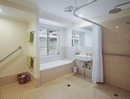 Family home in quiet cul-de-sac (Wheelchair friendly) image 16
