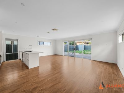 18 Marathon Boulevard, Craigieburn