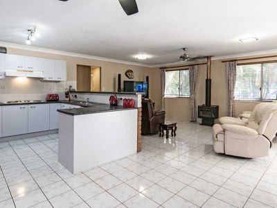 84 Bayley Road, Pine Mountain