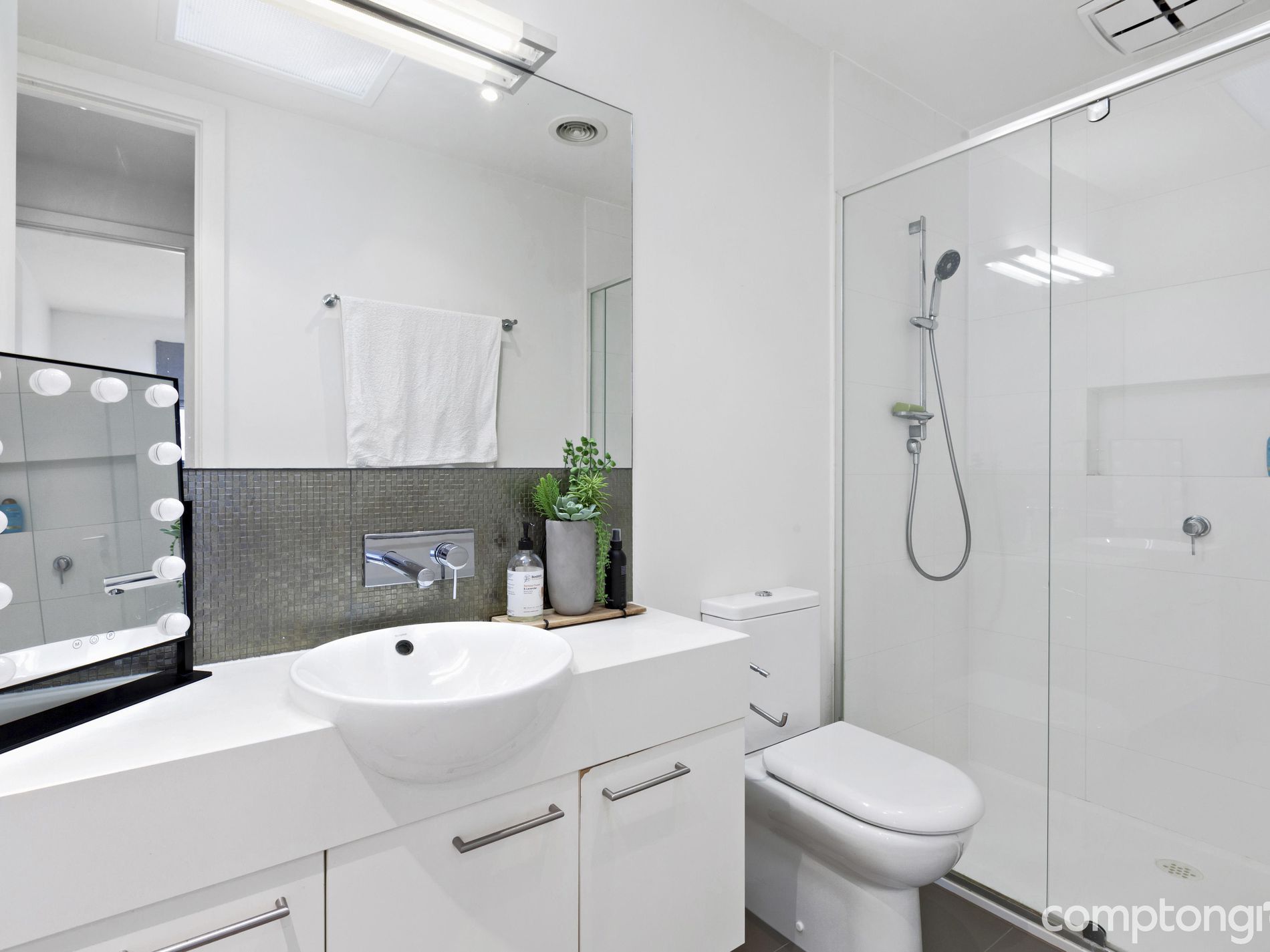 17 Sunset Drive, Williamstown